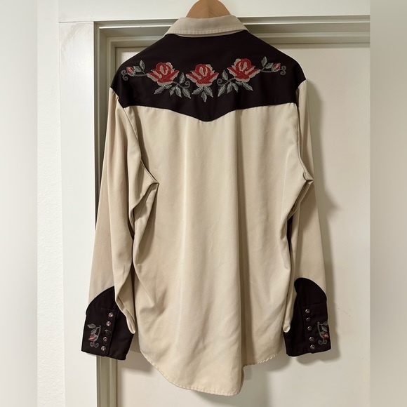 Roper vintage western shirt with embroidery and pearl snaps size Large - Picture 5 of 6